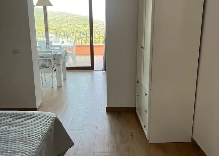 Zuccale 6 * Capoliveri (Isola d'Elba)